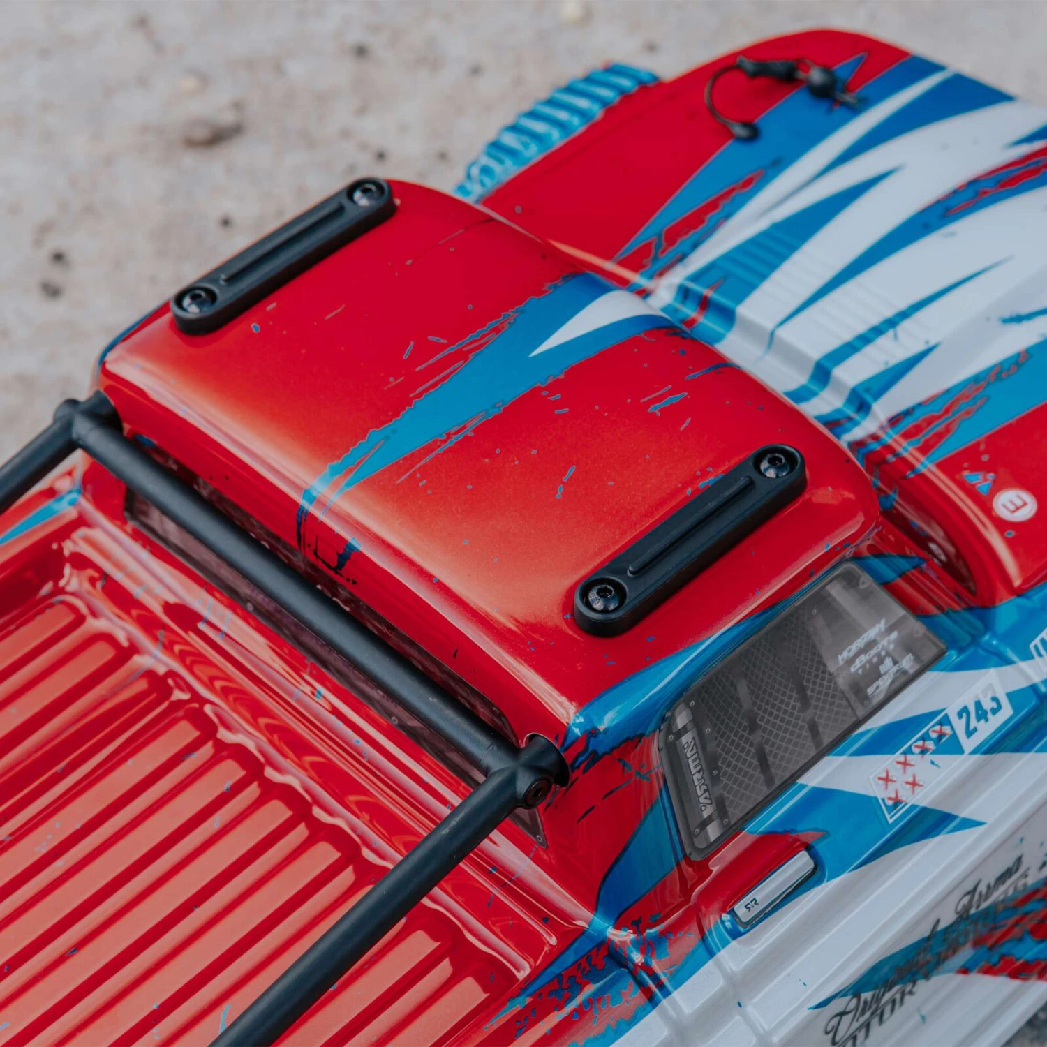 ARRMA ARA4215V3T1 1/8 Infraction 4x4 All Road Mega Resto-Mod Truck Red/White/Blue 4 ARRMA ARA4215V3T1 1/8 Infraction 4x4 All Road Mega Resto-Mod Truck Red/White/Blue - Image 4