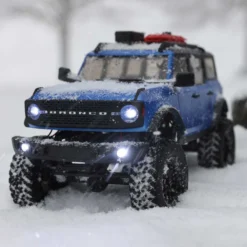 Axial AXI00006T3 SCX24 1/24 4x4 RTR 2021 Ford Bronco Crawler - Blue -Traxas Vehicles Model Shop axial axi00006t3 scx24 1 24 4x4 rtr 2021 ford bronco crawler blue 6
