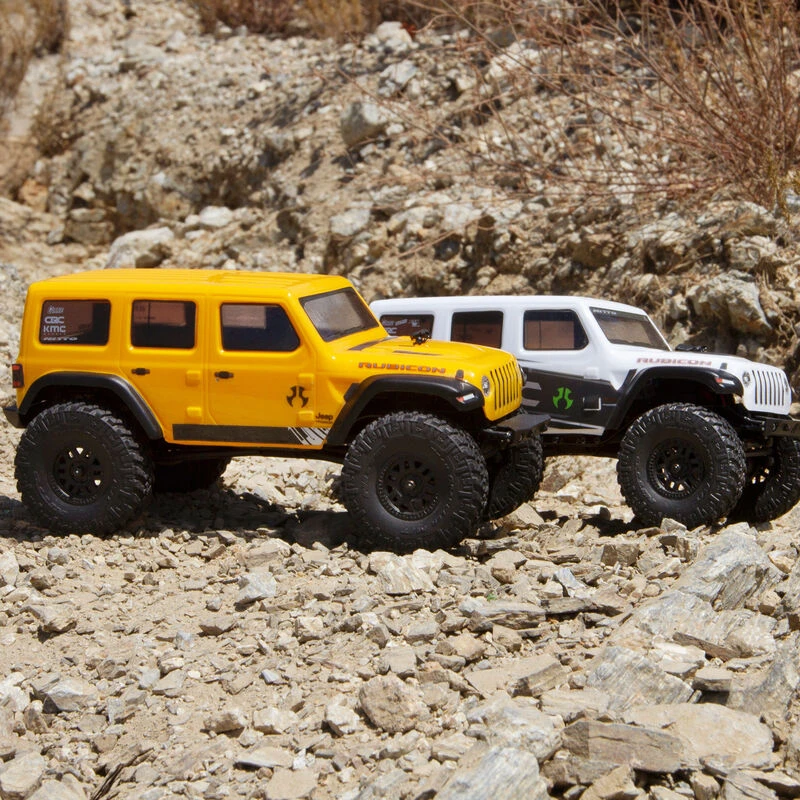 Axial AXI0002T2 SCX24 1/24 4x4 RTR Jeep JLU Wrangler Crawler Yellow 3 Axial AXI0002T2 SCX24 1/24 4x4 RTR Jeep JLU Wrangler Crawler Yellow - Image 3