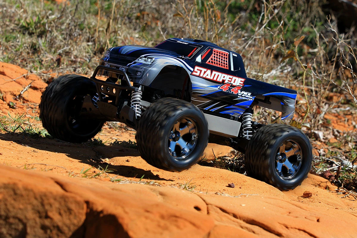 Traxxas 67086-4 Stampede 4x4 VXL Brushless Blue Monster Truck 5 Traxxas 67086-4 Stampede 4x4 VXL Brushless Blue Monster Truck - Image 5