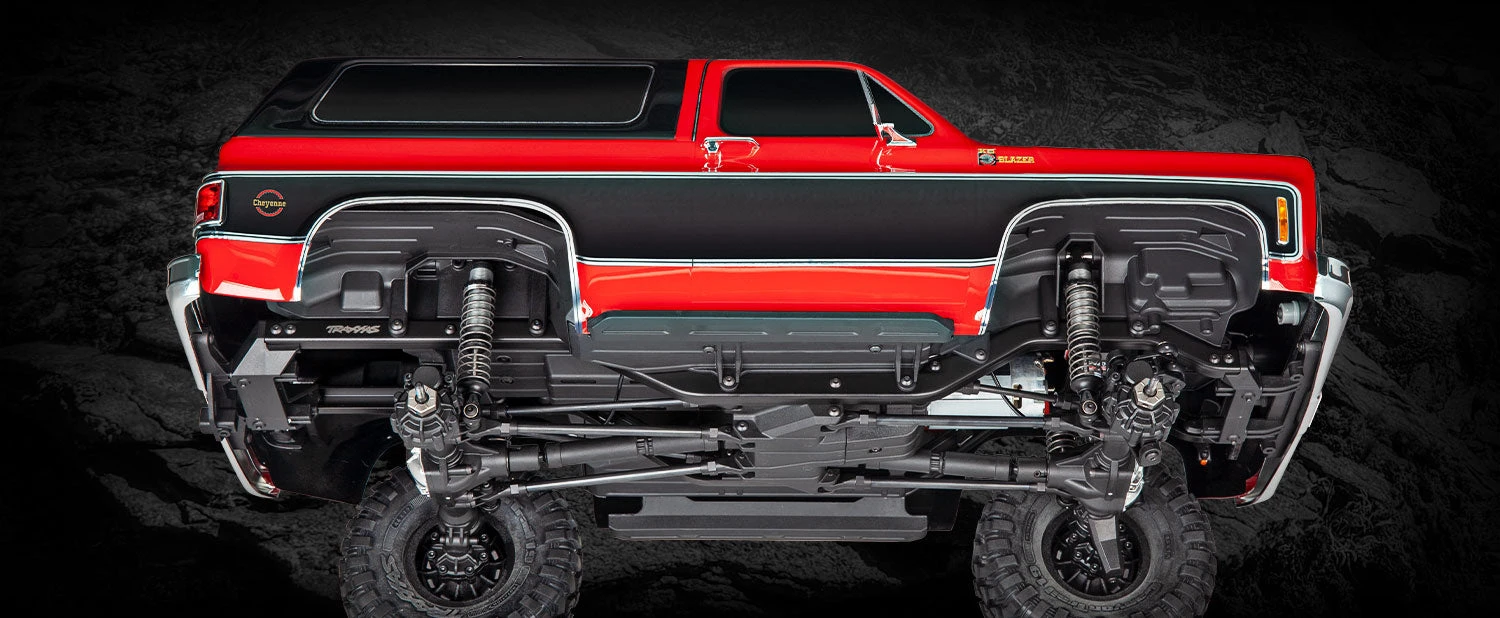 Traxxas 82076-4 TRX-4 RTR 1979 K5 Blazer Red Trail Crawler 2 Traxxas 82076-4 TRX-4 RTR 1979 K5 Blazer Red Trail Crawler - Image 2