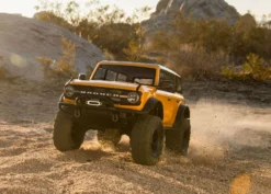 Traxxas 92076-4 1/10 TRX-4 Scale And Trail Crawler With 2021 Bronco Body - Cyber Orange -Traxas Vehicles Model Shop traxxas 92076 4 1 10 trx 4 scale and trail crawler with 2021 bronco body orange 2